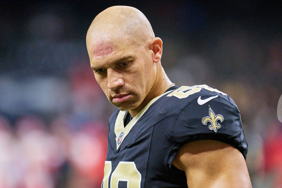 New Orleans Saints tight end Jimmy Graham was arrested after experiencing what the team doctor described as a likely seizure.
