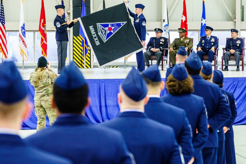 Am heutigen Freitag wurde das Weltraumkommando für Europa und Afrika auf dem US-Luftwaffenstützpunkt offiziell in Dienst gestellt.