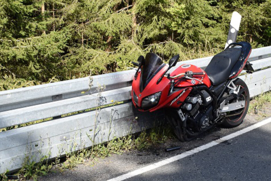 Aus der Kurve geflogen: 22-jähriger Biker im Harz verletzt