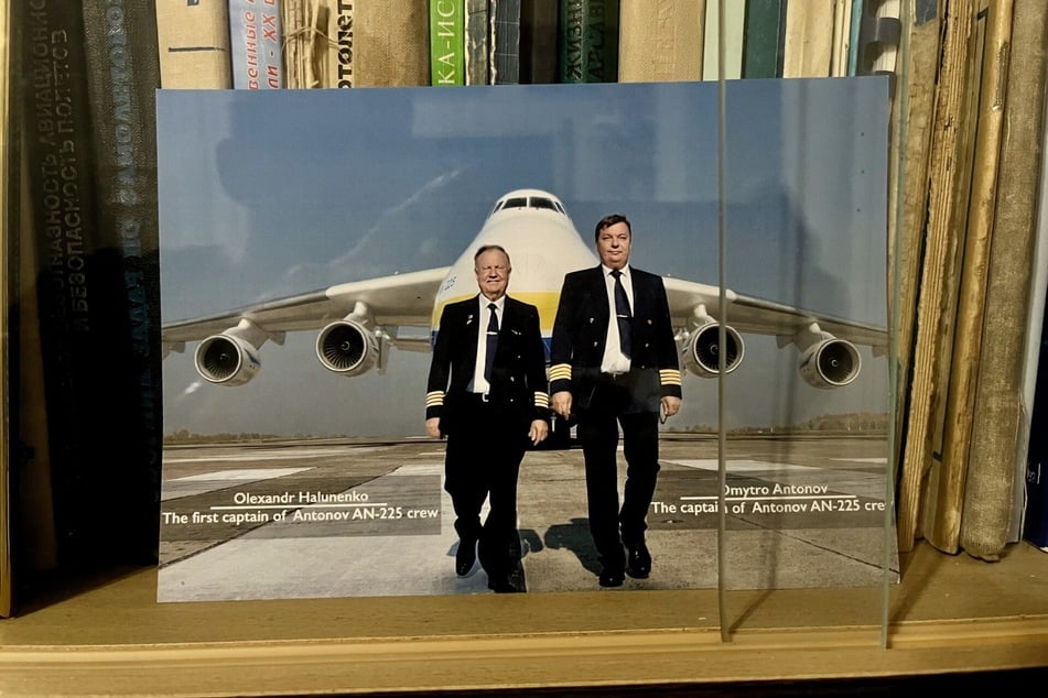 Trots presenteerden Olexandr Halunenko en Dmytro Antonov zich voor het enige ooit gebouwde exemplaar van de An-225.