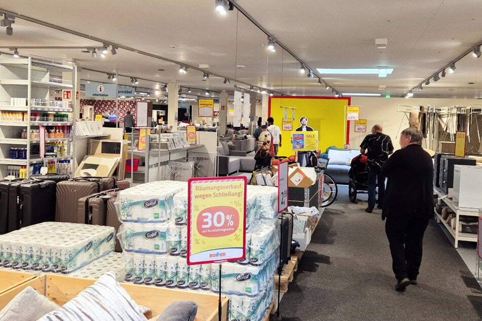 Im Räumungsverkauf von ROLLER in Husum gibt's einige echte Wohnträume für kurze Zeit 30 Prozent günstiger.