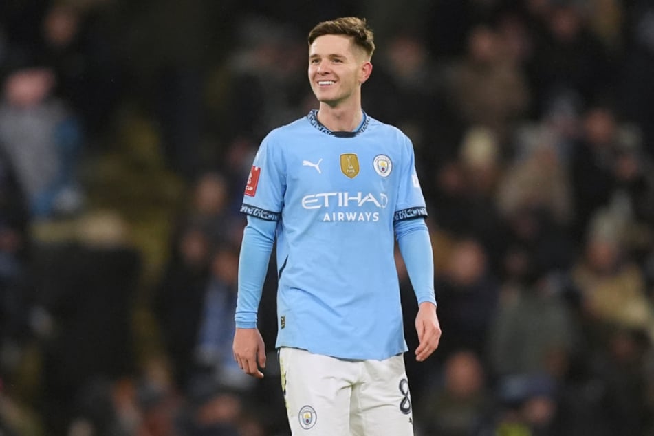 Spielt James McAtee schon bald im Trikot von Bayer 04 auf?