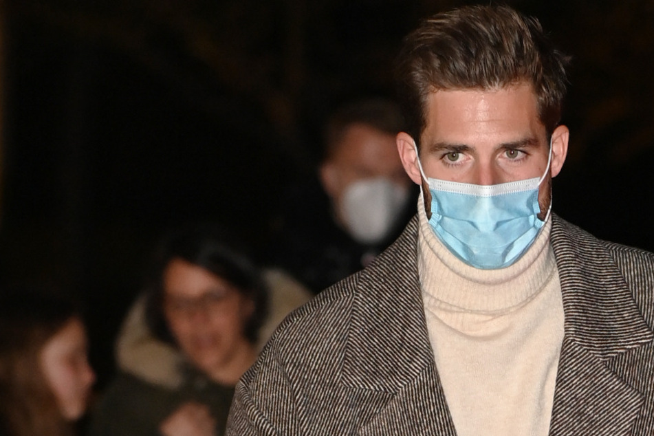 Eintracht-Frankfurt- und National-Torhüter Kevin Trapp (31) wird schon bald seine eigene Modelinie in Zusammenarbeit mit einem großen Online-Shopping-Portal veröffentlichen.