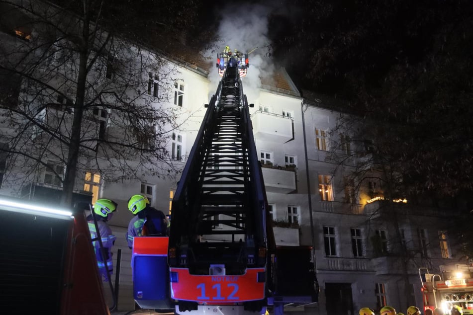 Qualm drang aus der Wohnung.