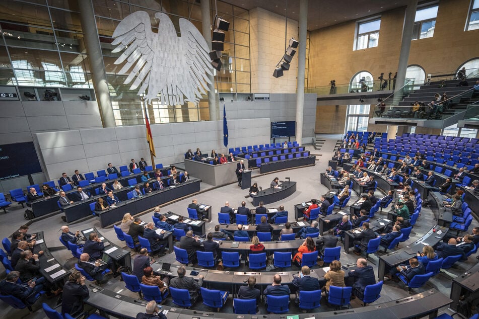 Ein AfD-Kandidat verfehlte die Mehrheit zum Ausschuss mehrfach deutlich. Bislang leiten die stellvertretenden Vorsitzenden die betroffenen Auschüsse.