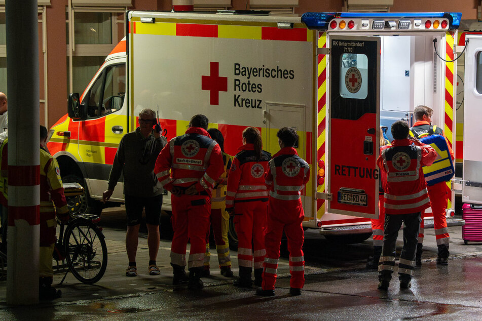 Gegen halb sechs morgens konnten die evakuierten Personen – darunter Hunderte aus einer Klinik und einem Altenheim – wieder zurückkehren.
