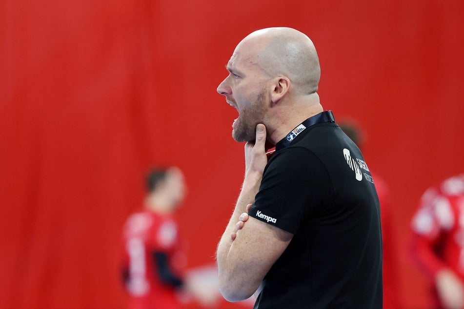 Neue Frisur: HCE-Coach André Haber (39) hat den Rasierer angesetzt.