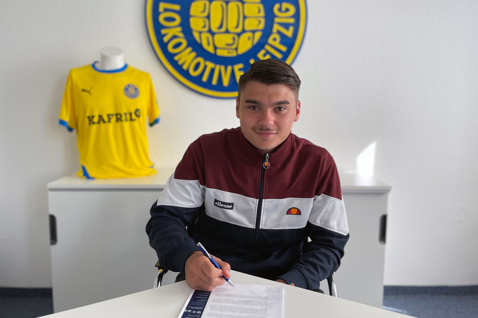 Julian Weigel (20) hat beim 1. FC Lokomotive Leipzig einen Zweijahres-Vertrag unterschrieben.
