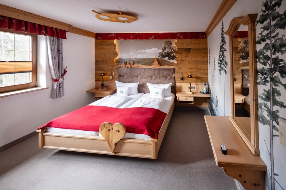 Unter anderem wegen der Qualität der Betten wurde die "Köhlerhütte" abermals zu Sachsens beliebtestem Hotel gewählt.