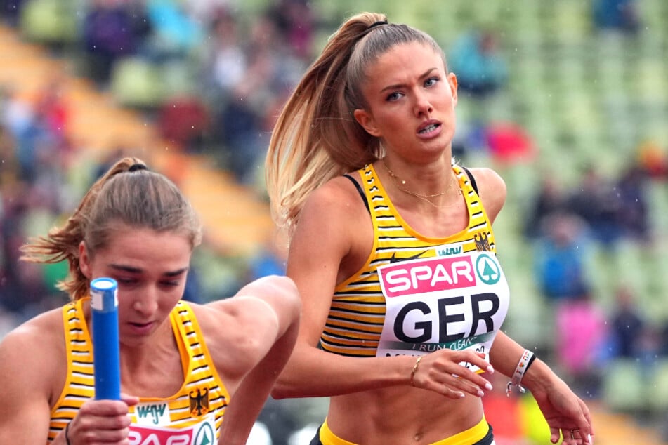400-Meter-Spezialistin Alica Schmidt (24, r.) würde sich auch ohne zu zögern mit dem norwegischen Stürmer Erling Haaland (23) messen.