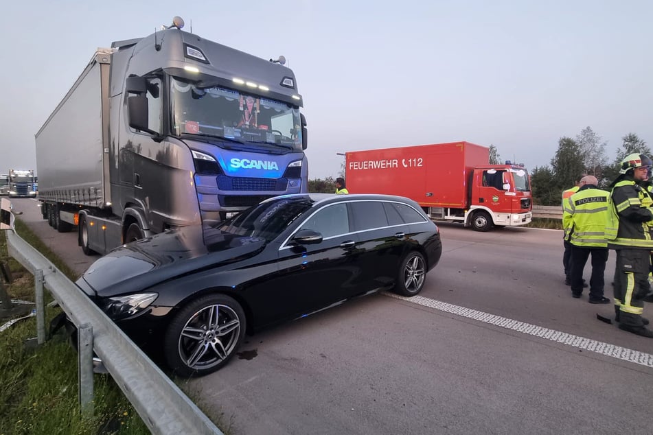 Die Fahrtrichtung Berlin wurde bei Wiedemar gesperrt.