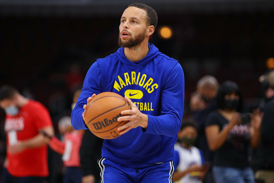Steph Curry roared back into form in the Warriors' win over the Rockets.