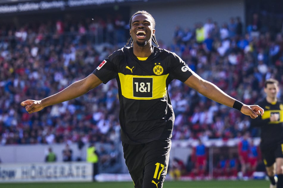 Carney Chukwuemeka (21) wird weiter im BVB-Trikot für Furore sorgen.