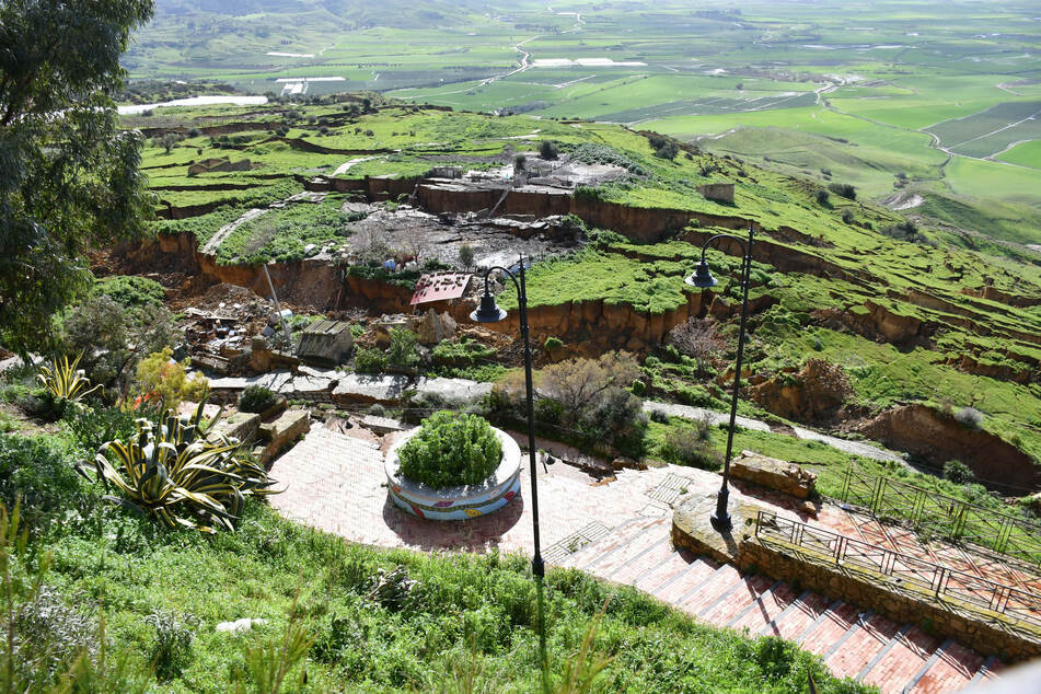 Wie durch ein Wunder gab es weder Verletzte noch Tote nach dem Erdrutsch.