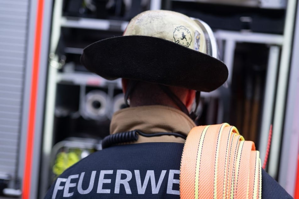 Der Solinger Feuerwehrmann ist mit sofortiger Wirkung vom Dienst suspendiert worden. (Symbolbild)