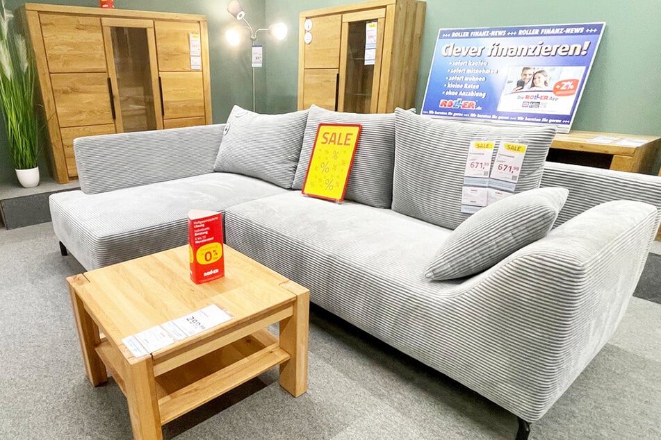 ROLLER muss schließen und verkauft fast alle Möbel am Montag (9.3.) günstiger