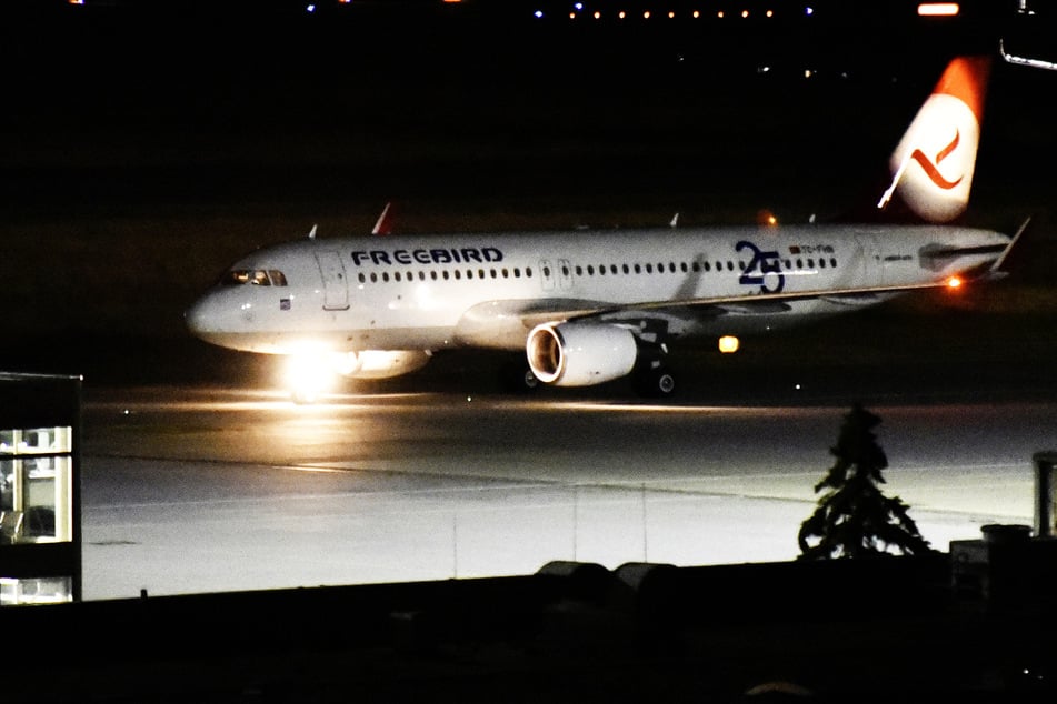 Die Maschine hob in der Nacht zu Dienstag Richtung Kabul ab.
