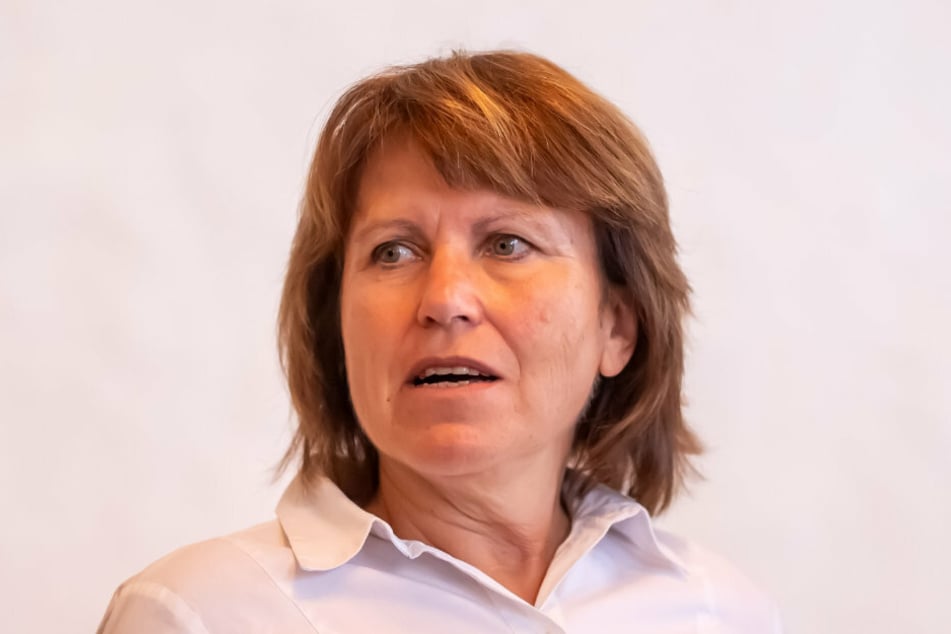 Finanzielle Notbremse gezogen: Oberbürgermeisterin Pia Findeiß (64, SPD).