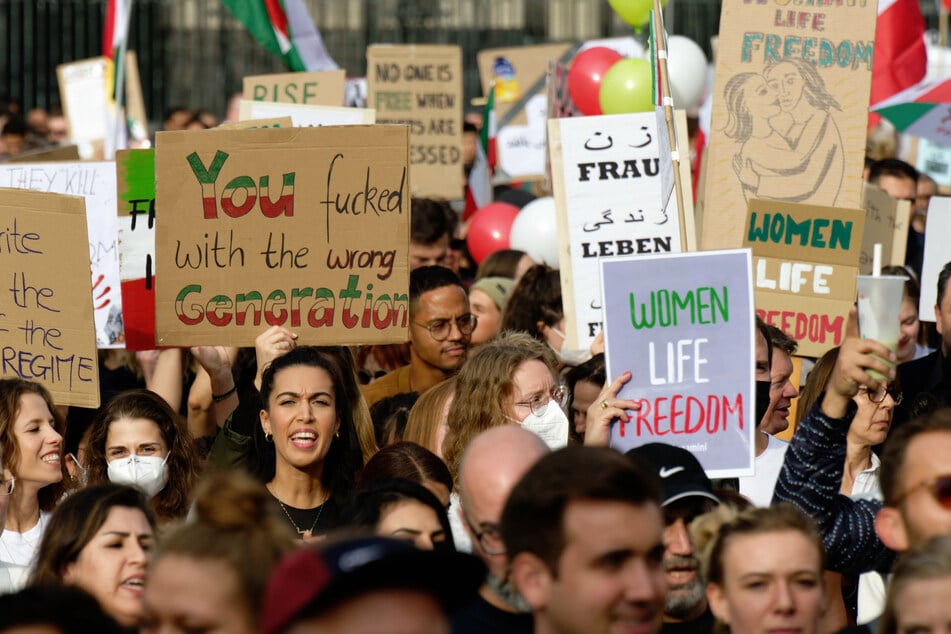 Großer Demo-Samstag in Rheinmetropolen: Zehntausende Teilnehmer erwartet