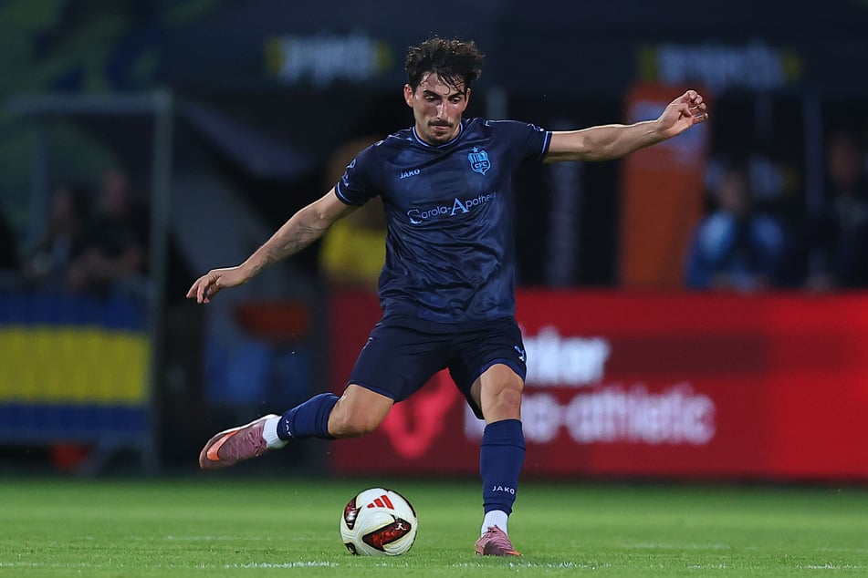 Domenico Alberico hatte in der 21. Minute seine Chance - doch der Ball landete am Außennetz.