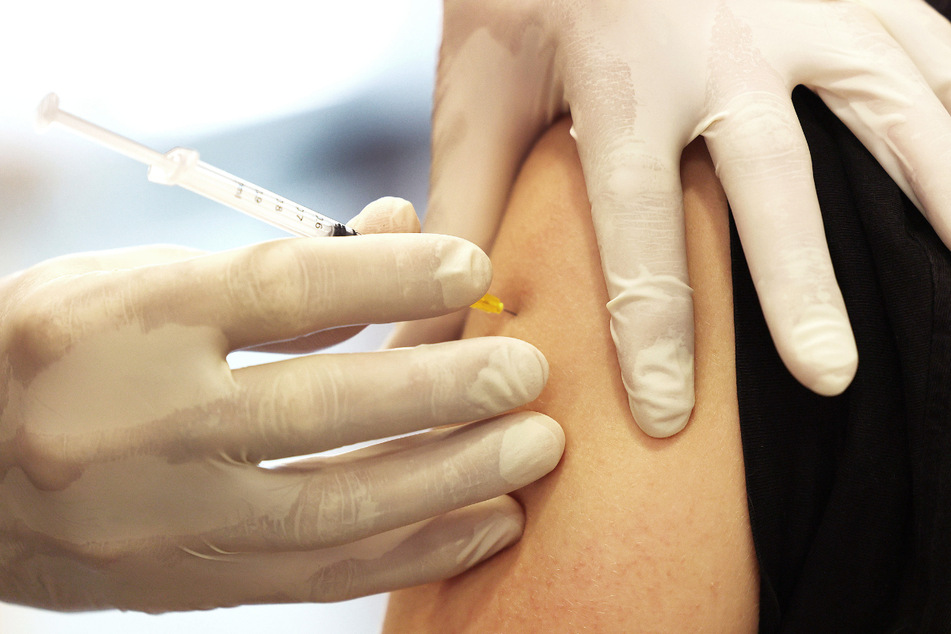 Sollten sich Kinder und Jugendliche gegen das Coronavirus impfen lassen? (Symbolbild)