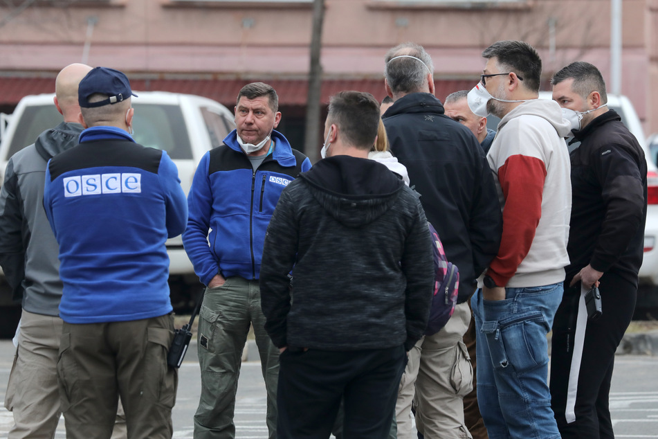 Die OSZE hatte Ende Februar beschlossen, ihre Mission angesichts der russischen Invasion vorübergehend zu beenden - nun verlassen die letzten Beobachter die Ukraine.
