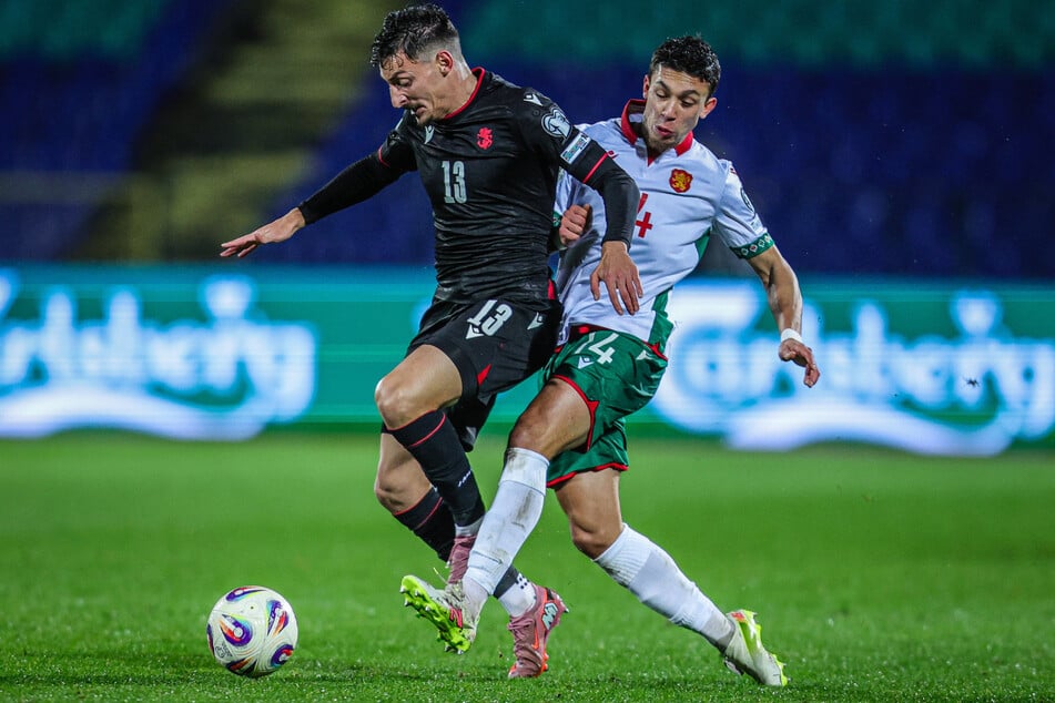 Giorgi Gocholeishvili (k) hat mit der georgischen Nationalmannschaft das letzte Quali-Spiel in Bulgarien mit 1:2 verloren.