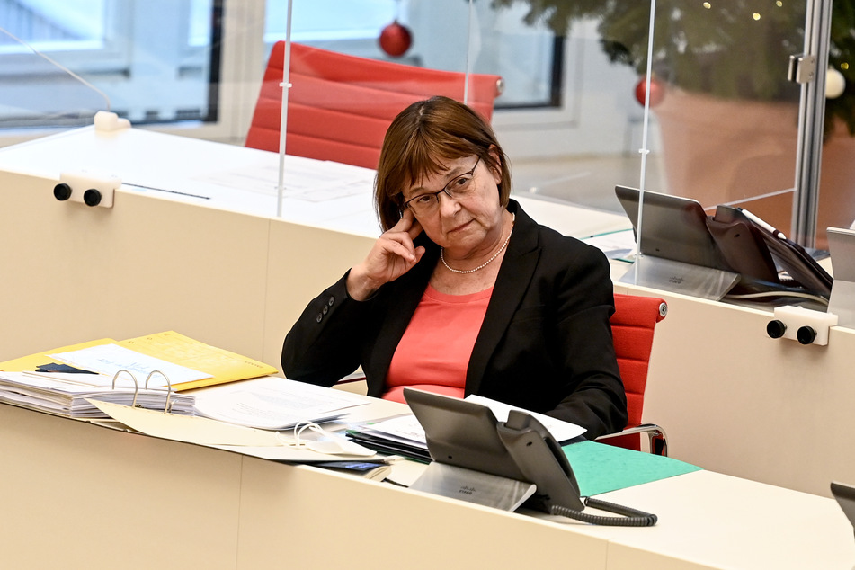 Brandenburgs Gesundheitsministerin Ursula Nonnemacher (Grüne) rechnet mit einer Zuspitzung der Lage für die Kliniken im neuen Jahr.