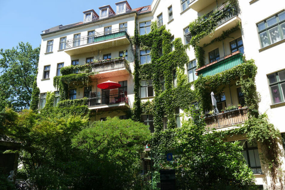 Ein Wohnhaus im Stadtteil Mitte in Berlin. (Symbolbild)