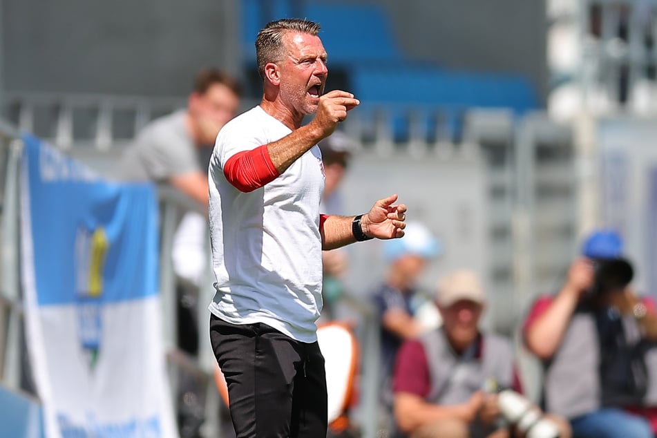 Rico Schmitt (57) kommt mit seinem FSV als Favorit nach Chemnitz - zumindest nach dem bisherigen Saisonverlauf zu urteilen.