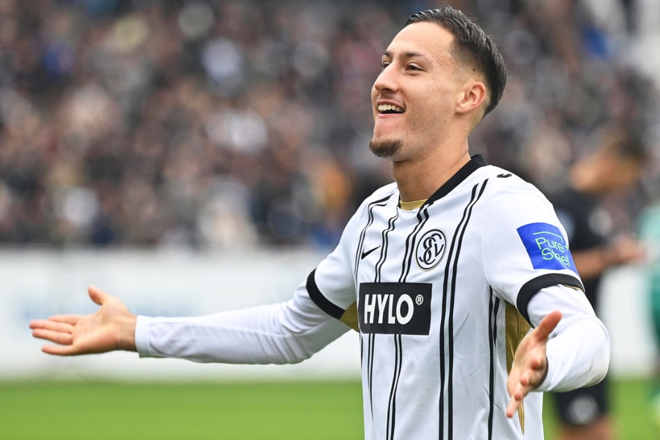 Sein Vertrag bei der SGE läuft bis 2031.