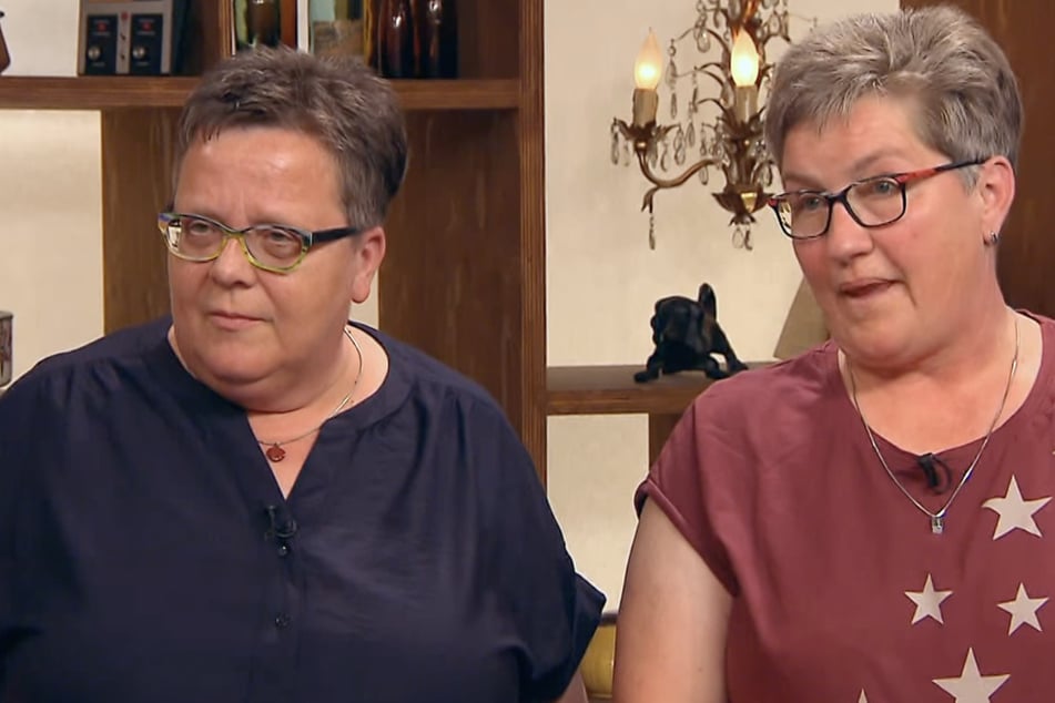 Anke und Grit Rothenberg aus Helmstedt haben eine außergewöhnliche Rarität mit zu "Bares für Rares" gebracht.