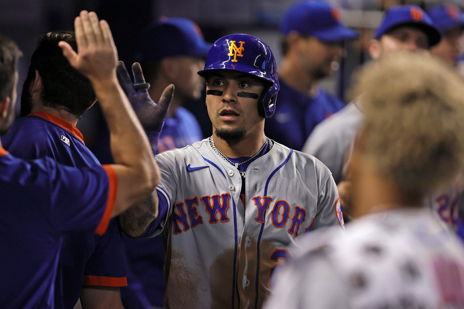 Mets second baseman Javier Baez led his team with 3 hits for two runs, part of their Friday night win over the Yankees.