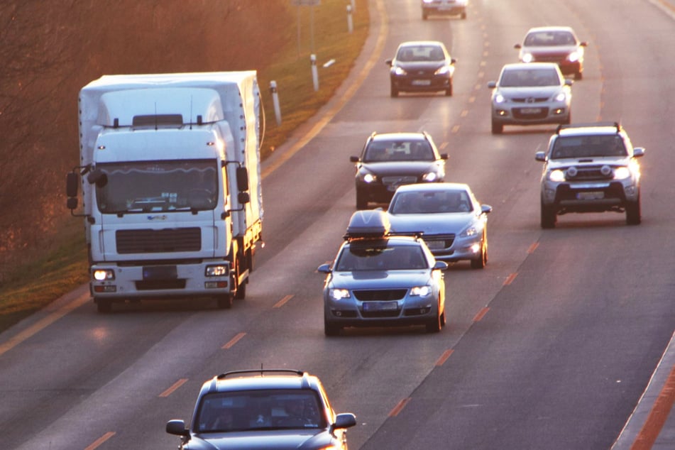 Autofahrer haben auf der A643 bei Wiesbaden wieder freie Fahrt. (Symbolbild)
