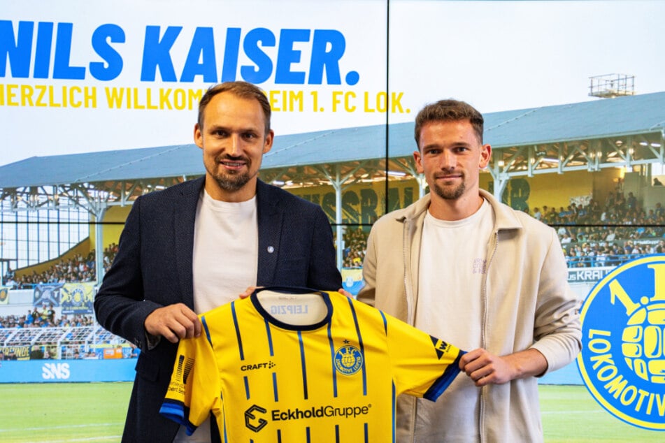 Nils Kaiser (24, r.) läuft ab sofort im blau-gelben Trikot der Lokschen auf.