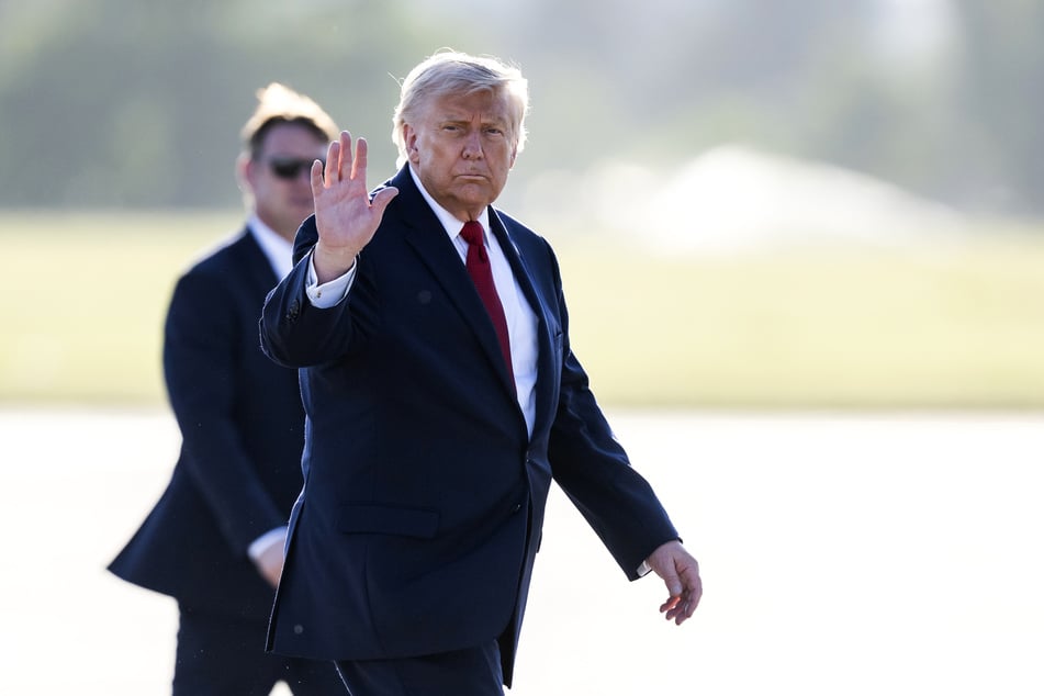 US-Präsident Donald Trump (80) bei seiner Ankunft am Mittwoch am Schweizer Flughafen.