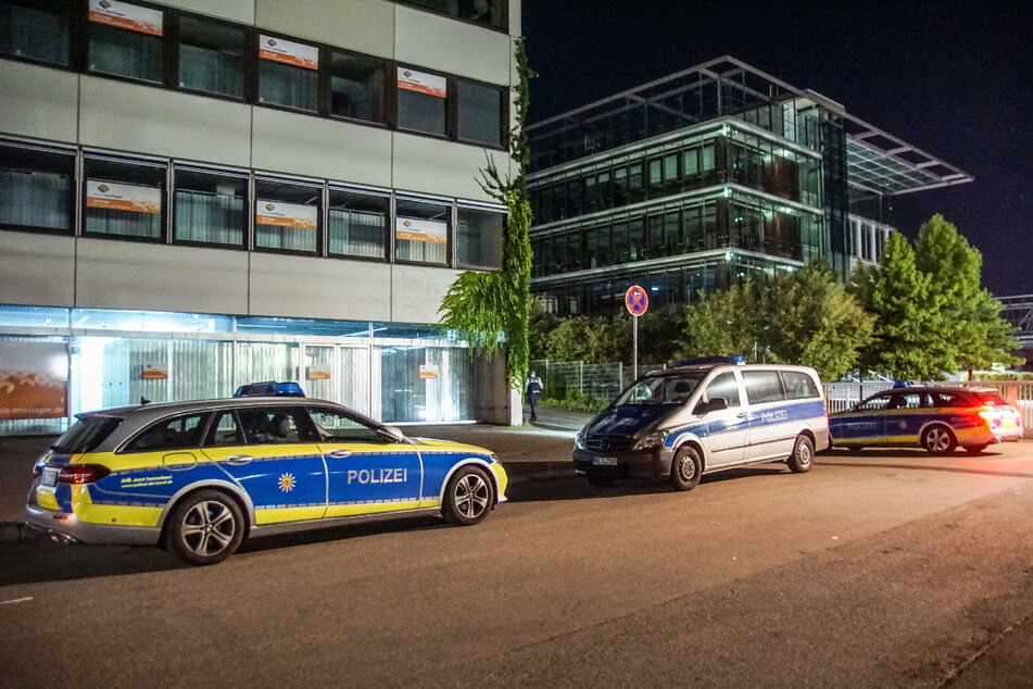 Einsatzkräfte am Donnerstagabend in Böblingen.