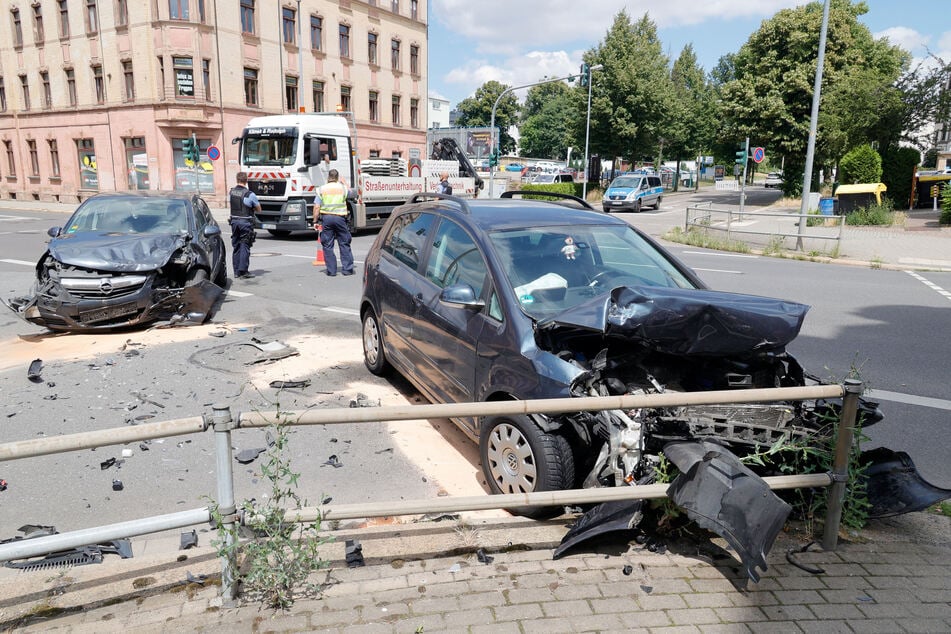 Crash auf Chemnitzer Sonnenberg: Kreuzung dicht!