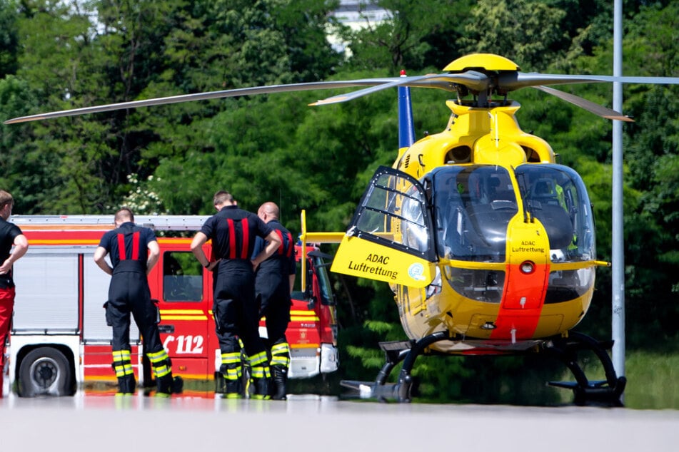 Die Achtjährige wurde nach ihrem Sturz per Rettungshubschrauber in eine Kinderklinik geflogen. (Symbolbild)