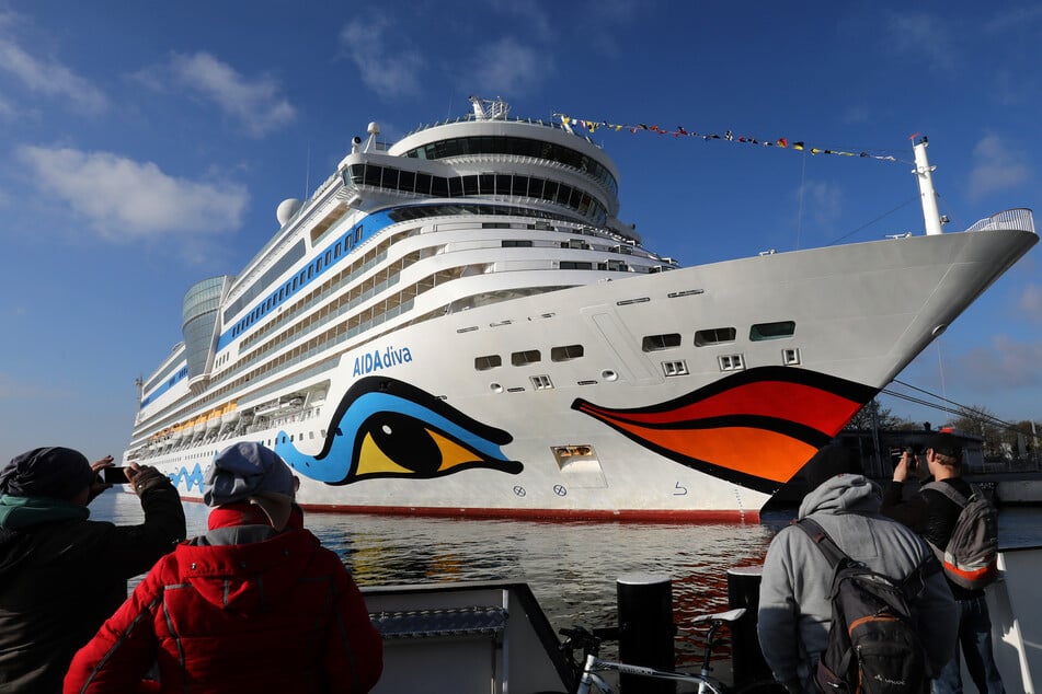 Im März wird das Kreuzfahrtschiff mit dem Kussmund zurück in Hamburg erwartet. (Archivbild)