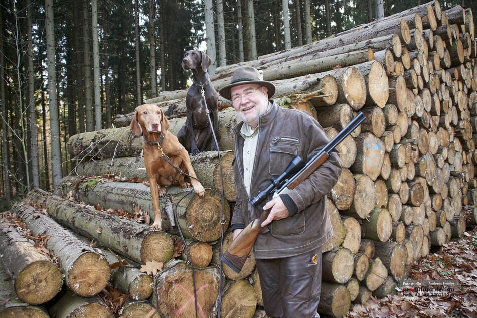 Befürchtet ein "Massenschlachten im Wald": Jäger Wilhelm Bernstein (68).