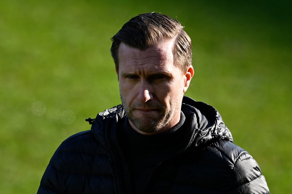 Markus Krösche (44) gilt als harter Verhandlungspartner, der sicherlich keine Fantasiepreise für Spieler bezahlen wird.