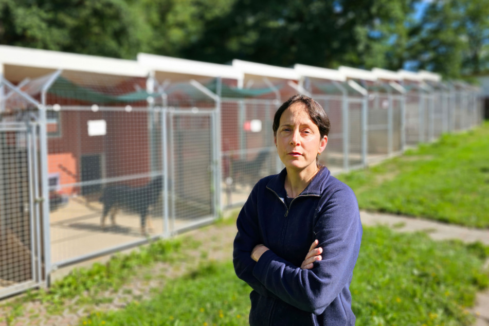 Tierheim-Chefin Claudia Ruf (50) klagt die Zustände im Tierheim Vielau an.