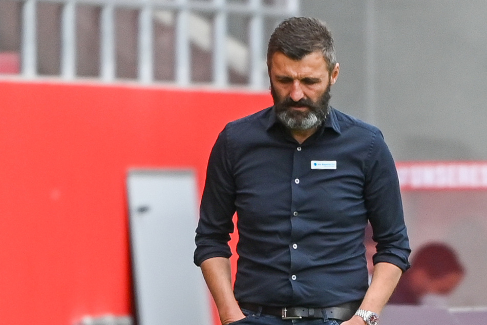 Michael Köllner unterlag mit seinen Löwen in Nürnberg. (Archiv)
