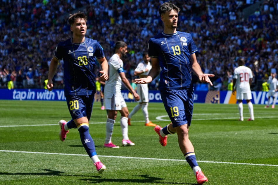 Der Bosnier sorgte bei der WM in Nordamerika für ordentlich Furore - und das gerade einmal mit 18 Jahren.