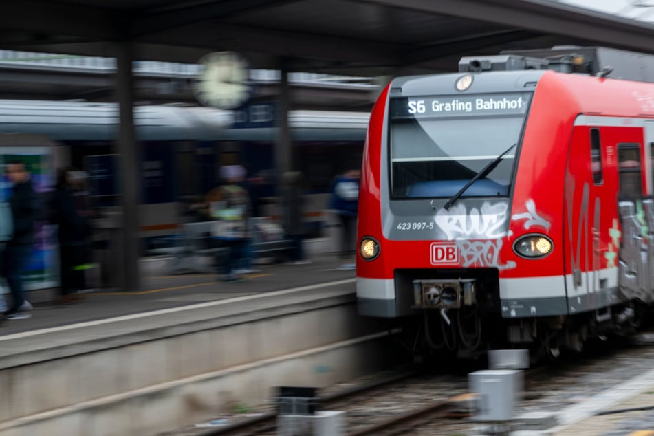 Mehr Zuverlässigkeit beim S-Bahn-Verkehr? Viele Münchner dürften sich sicherlich darüber freuen. (Symbolbild)