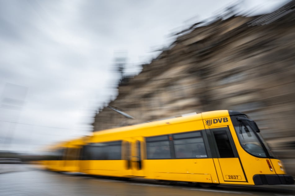 Passagiere der Linien 2 und 10 müssen ab Montag aufpassen. (Symbolfoto)