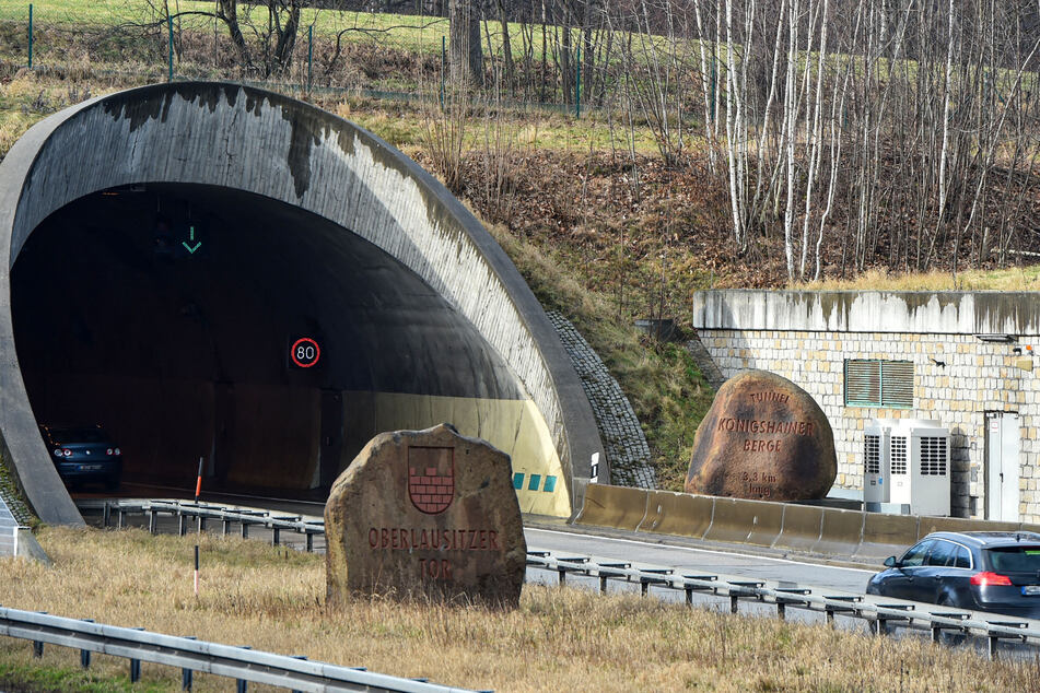 Die Nordröhre des Autobahntunnels Königshainer Berge soll am 13. April gesperrt werden.