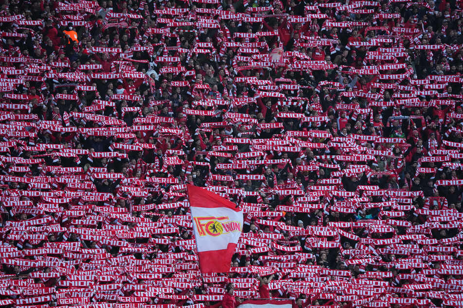 Etwa 2700 Fans des 1. FC Union Berlin werden als Unterstützung gegen den SC Freiburg erwartet. (Archivbild)