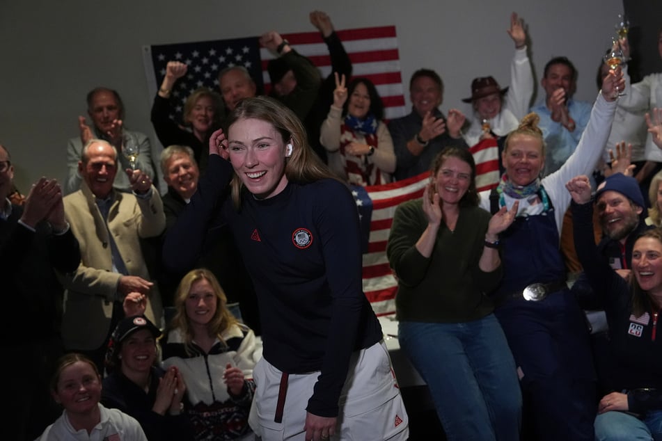 Der Ski-Star ließ es nach dem erlösenden Olympiasieg ordentlich krachen.